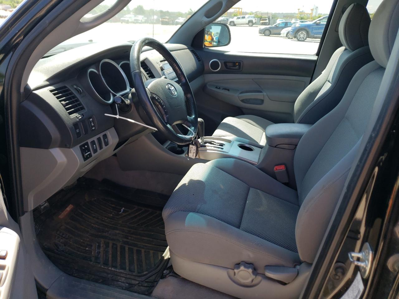 3TMLU4EN2BM073576 2011 Toyota Tacoma Double Cab