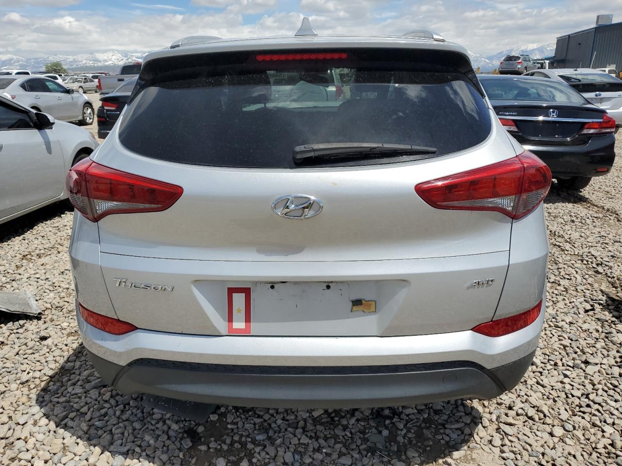 KM8J3CA42JU788297 2018 Hyundai Tucson Sel