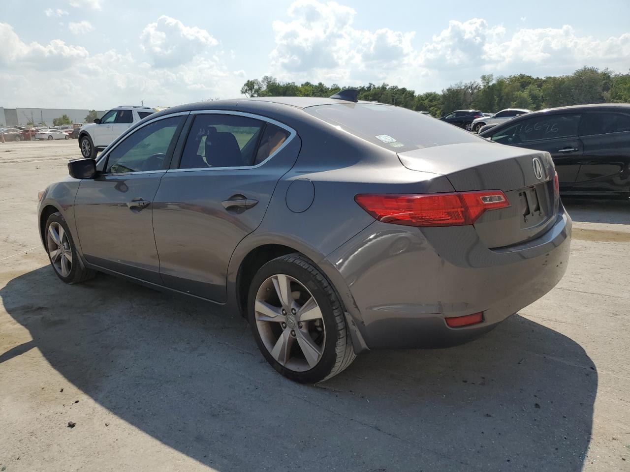 19VDE2E54FE000465 2015 Acura Ilx 24 Premium