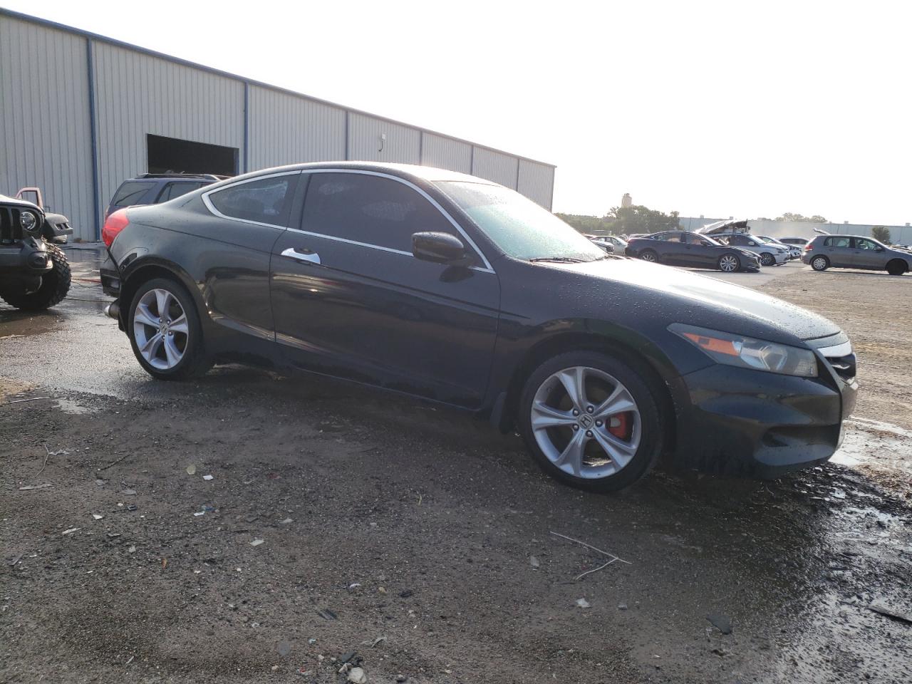 1HGCS2A85BA008018 2011 Honda Accord Exl