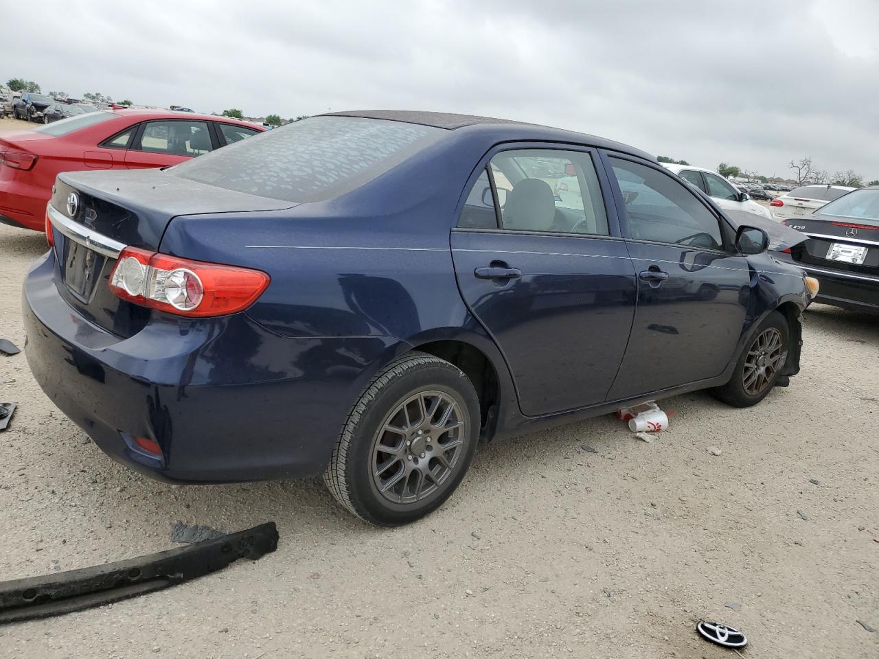 5YFBU4EE7DP121032 2013 Toyota Corolla Base