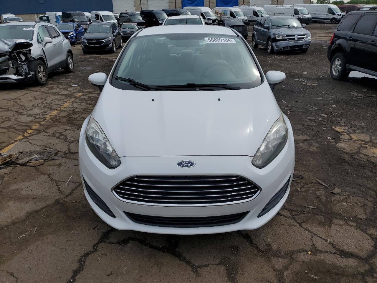 3FADP4BJ0FM158263 2015 Ford Fiesta Se