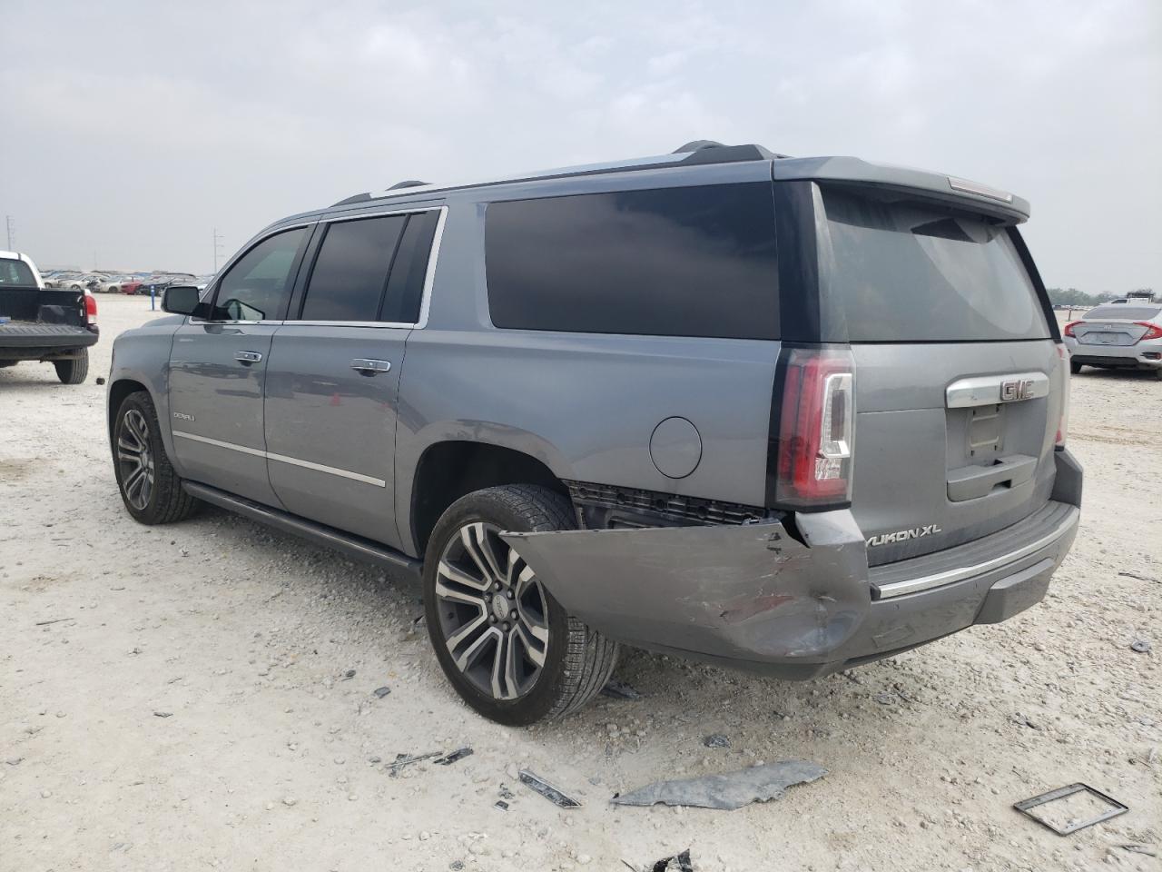 1GKS2HKJ4JR148435 2018 GMC Yukon Xl Denali