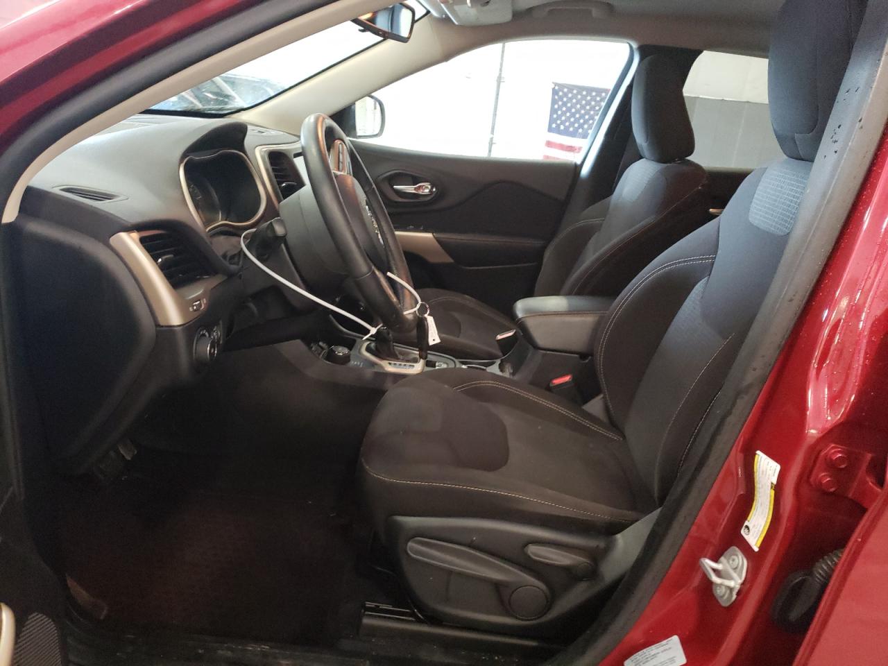 1C4PJMCB1HW609218 2017 Jeep Cherokee Latitude