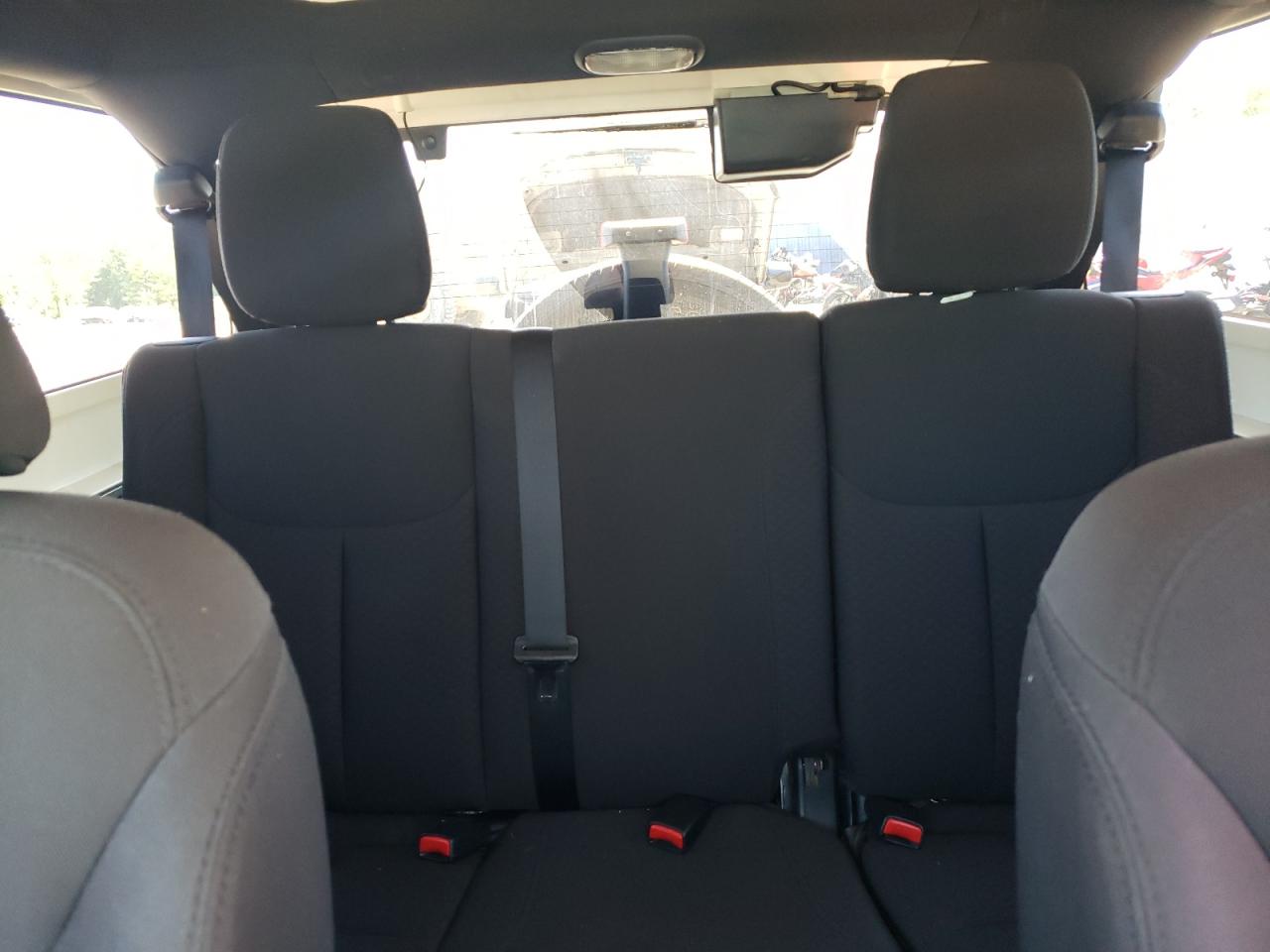 1C4BJWDG7EL289352 2014 Jeep Wrangler Unlimited Sport