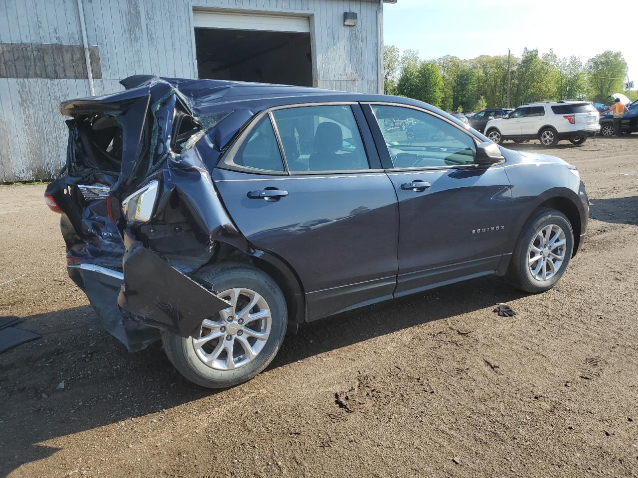 3GNAXREV1JS557543 2018 Chevrolet Equinox Ls