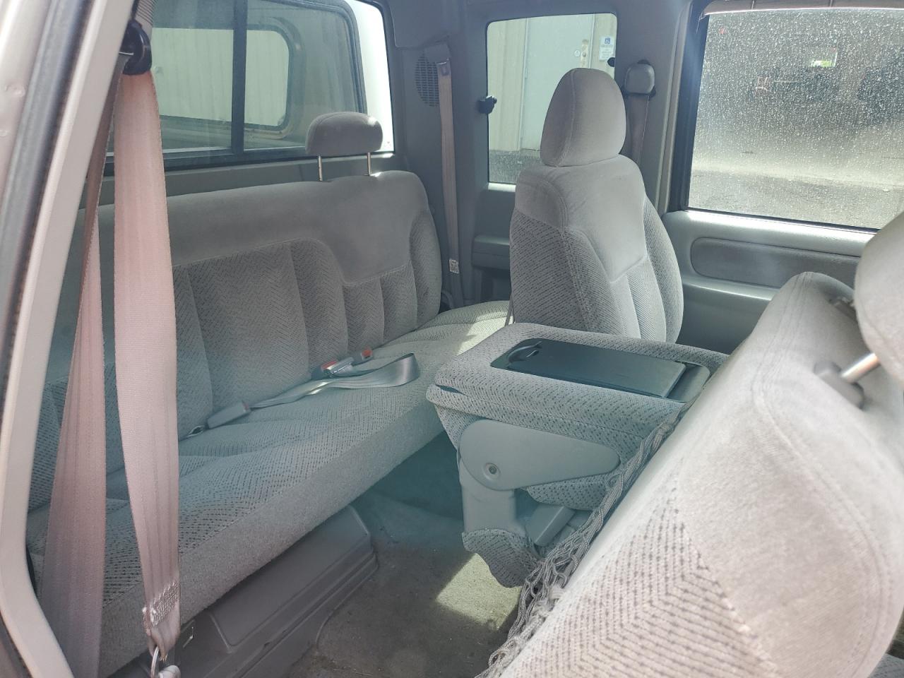 1GTEK19R1WE530738 1998 GMC Sierra K1500