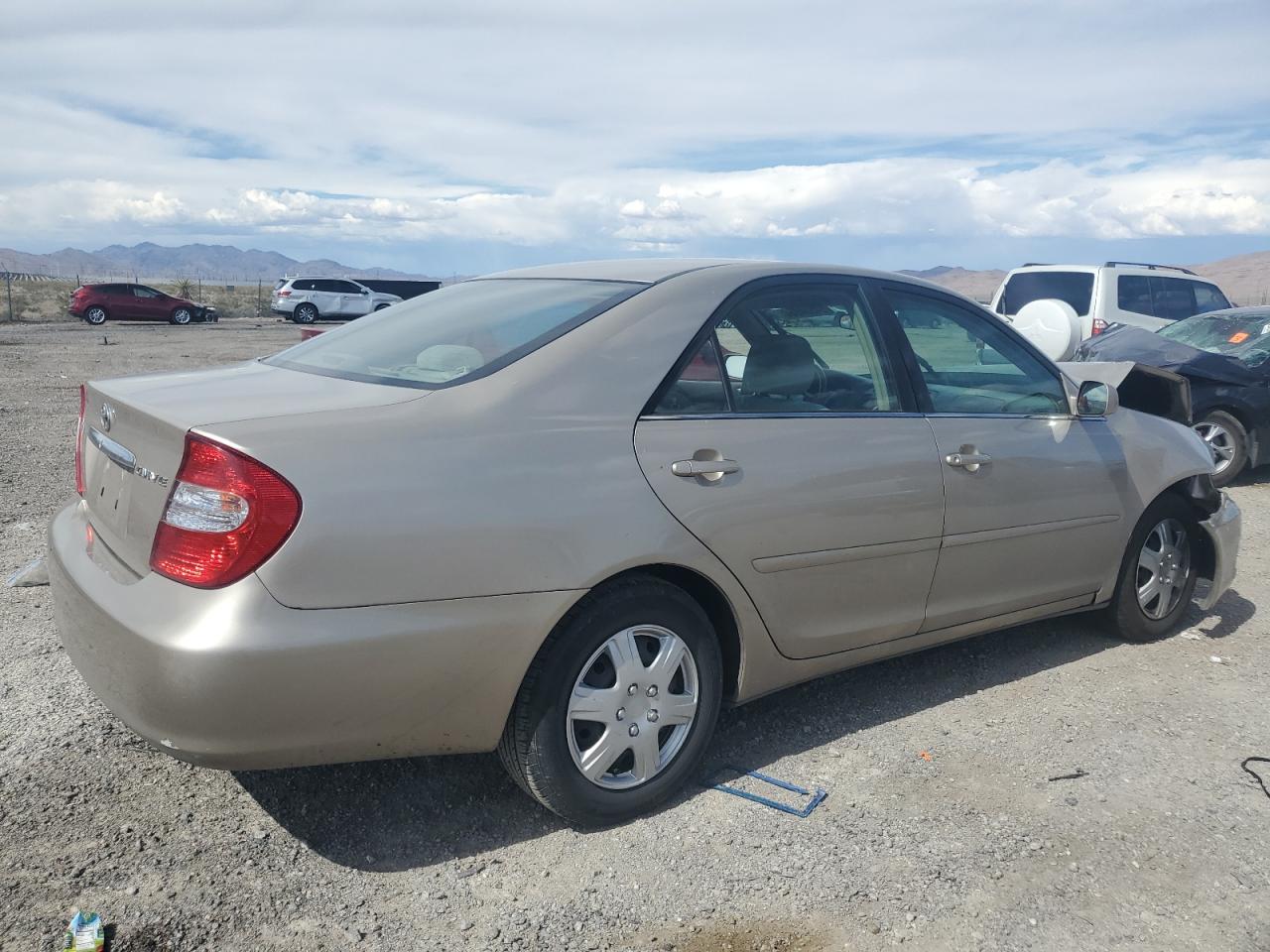 4T1BE32K44U885338 2004 Toyota Camry Le