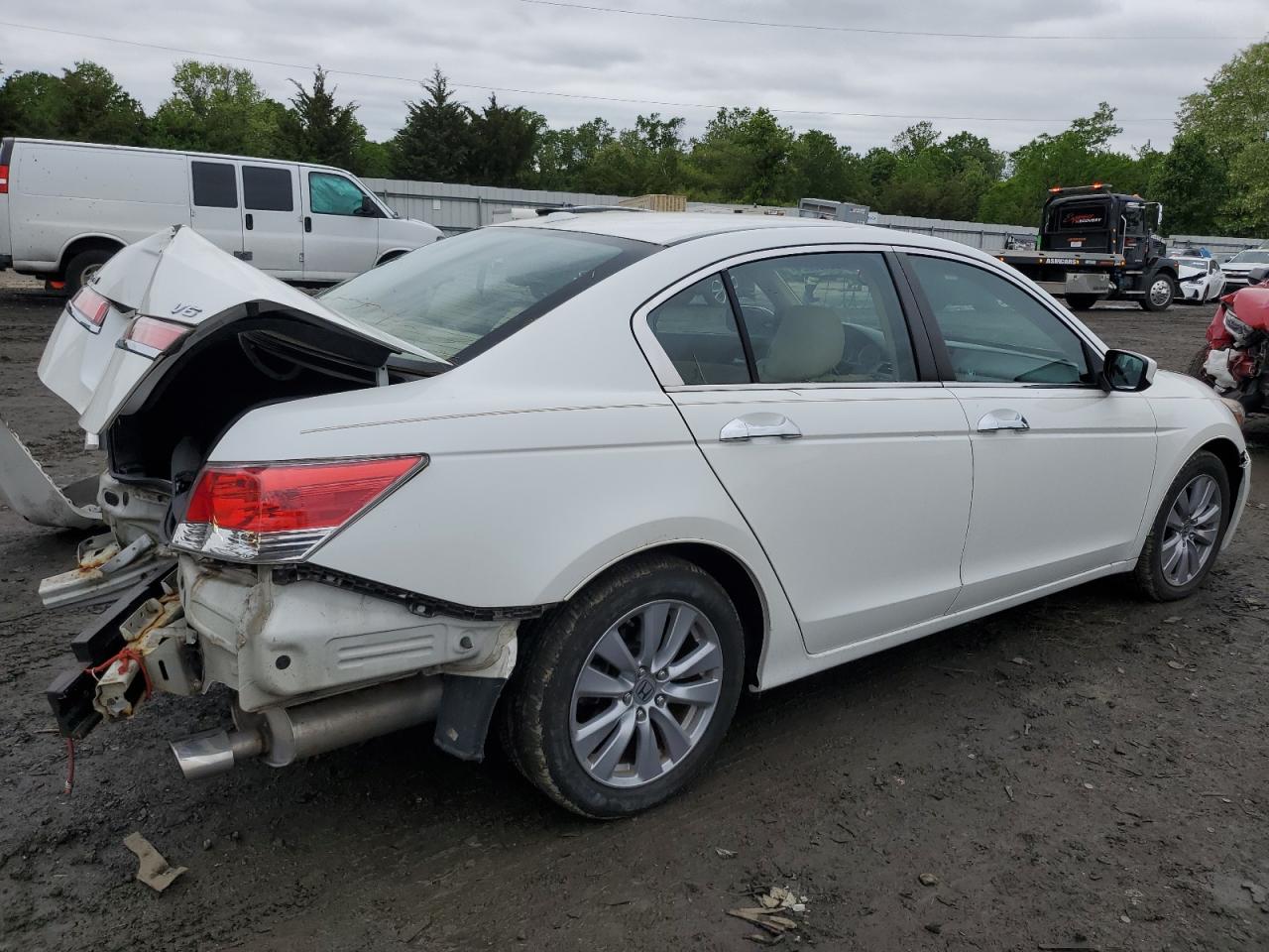 1HGCP3F83CA034957 2012 Honda Accord Exl