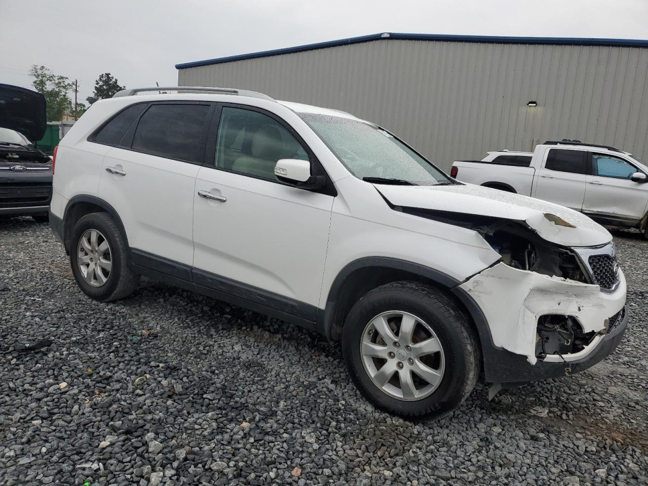 5XYKT3A18BG126094 2011 Kia Sorento Base