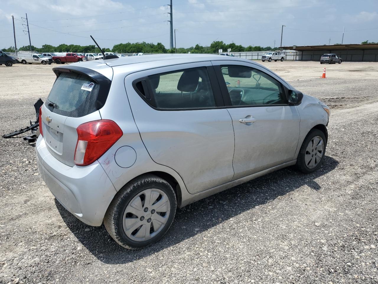 KL8CB6SA1JC451723 2018 Chevrolet Spark Ls