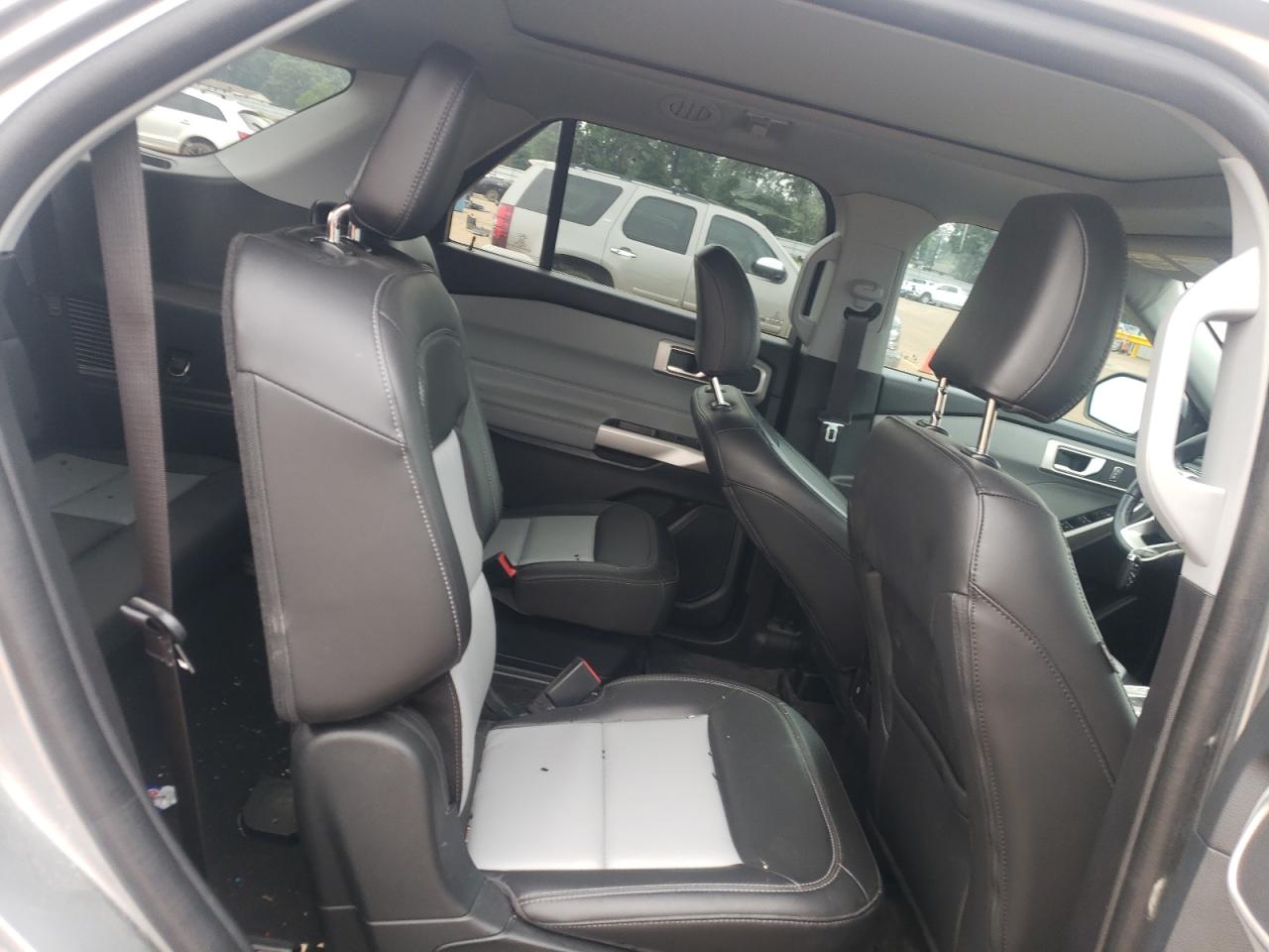 1FMSK7DH3NGC11117 2022 Ford Explorer Xlt