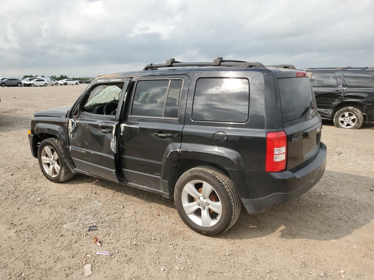 1C4NJPFB3FD334819 2015 Jeep Patriot Latitude