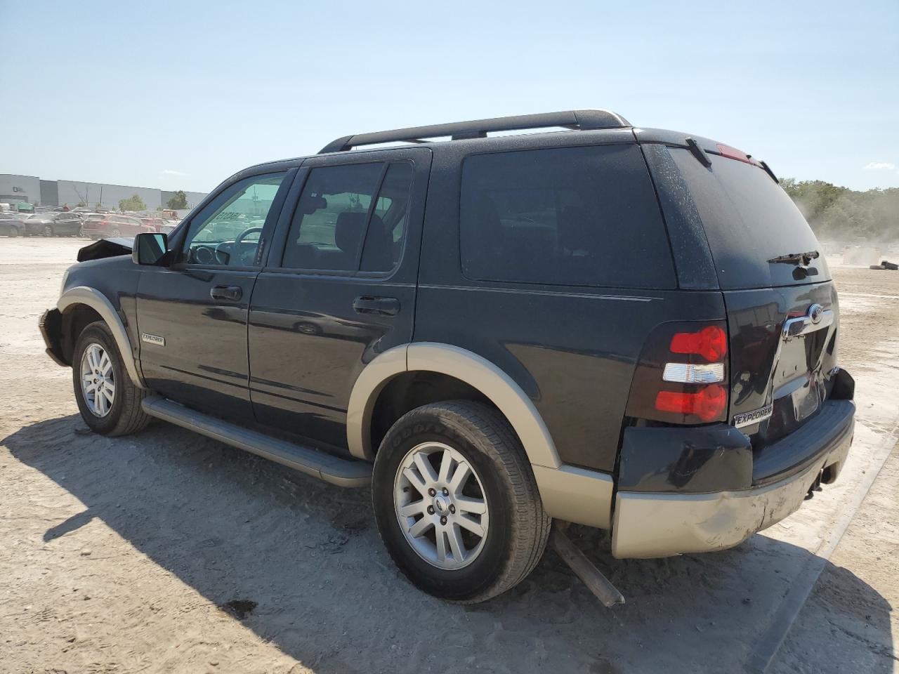 1FMEU74E88UA67065 2008 Ford Explorer Eddie Bauer