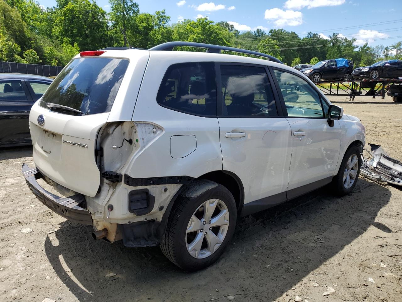 Lot #2621791674 2015 SUBARU FORESTER 2