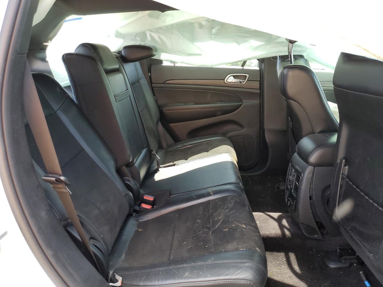 1C4RJFAGXKC601971 2019 Jeep Grand Cherokee Laredo