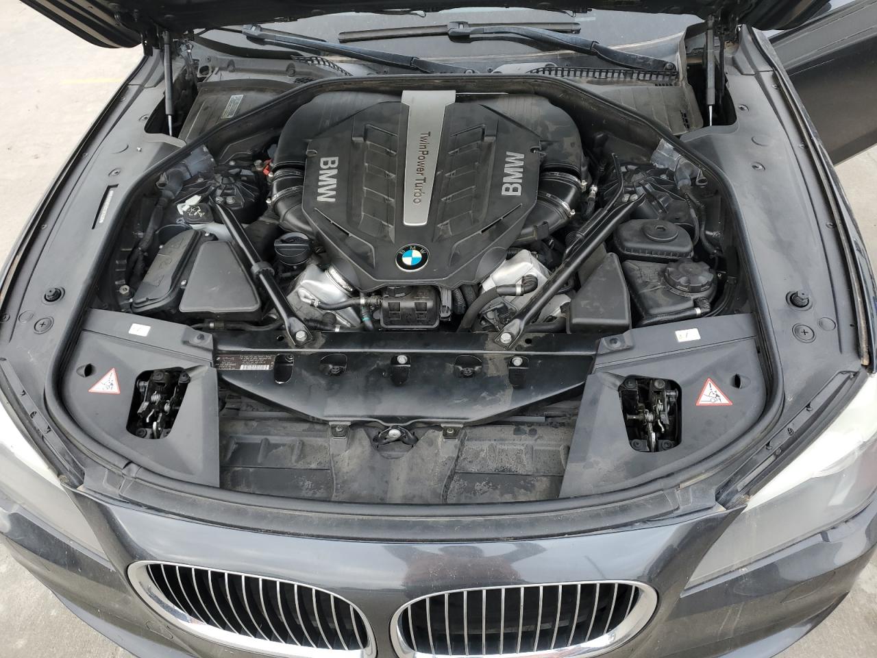 WBAKC6C51CC397230 2012 BMW 750 Xi