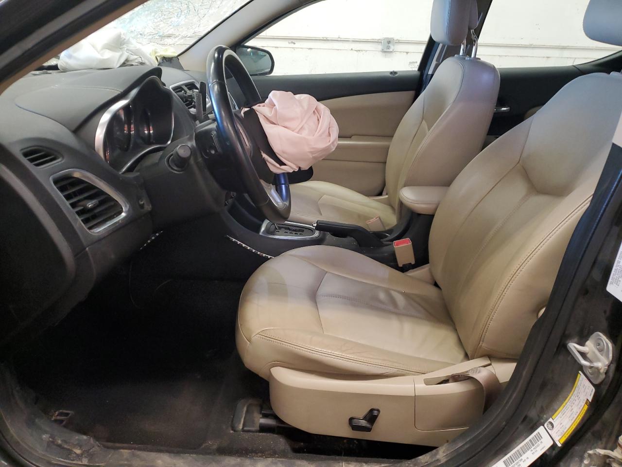 1B3BD2FG6BN573604 2011 Dodge Avenger Lux