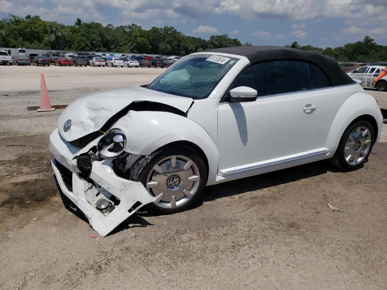 3VW5DAAT0KM506871 2019 Volkswagen Beetle S