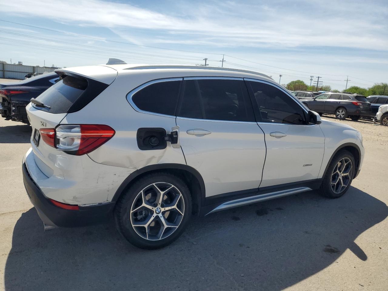 WBXHT3C33H5F84285 2017 BMW X1 xDrive28I