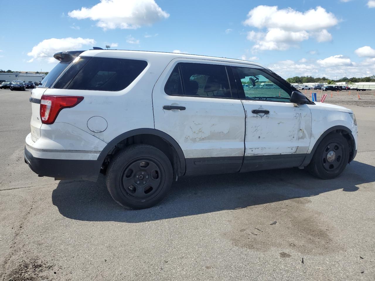 1FM5K8AR2JGC74932 2018 Ford Explorer Police Interceptor