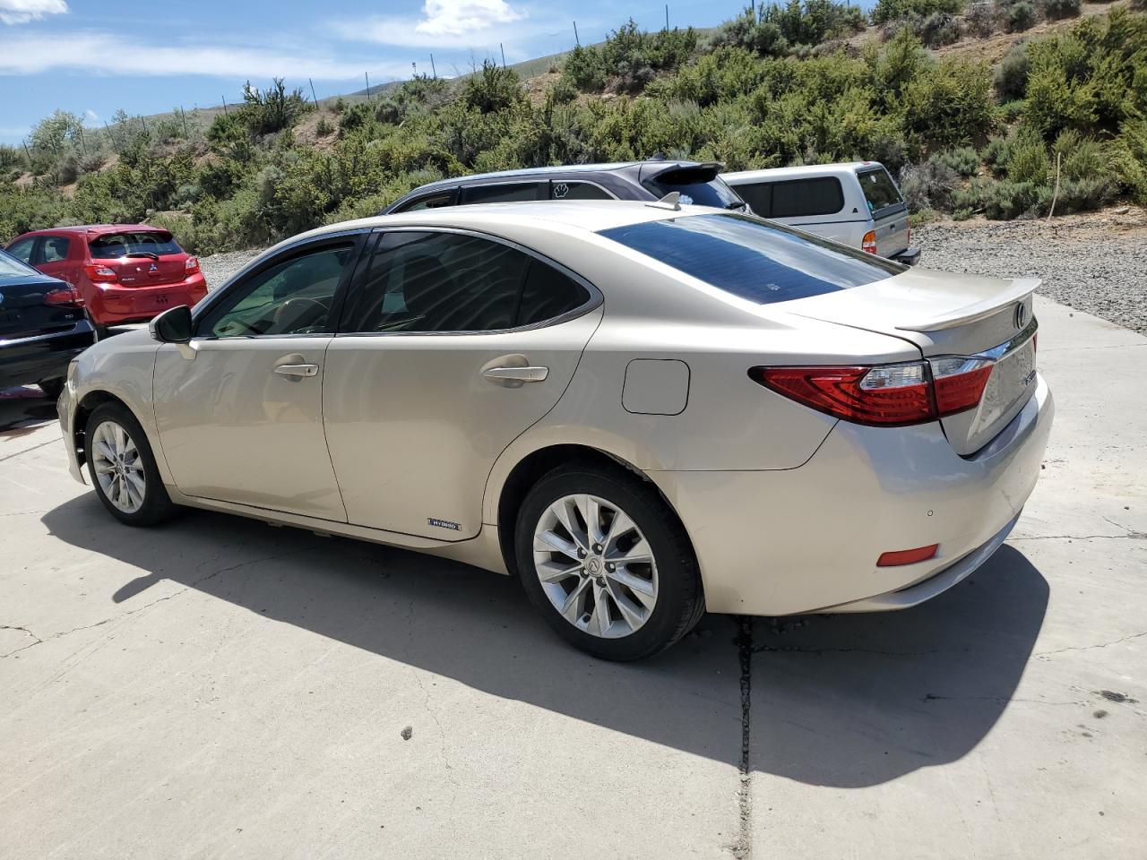 JTHBW1GG4D2011057 2013 Lexus Es 300H