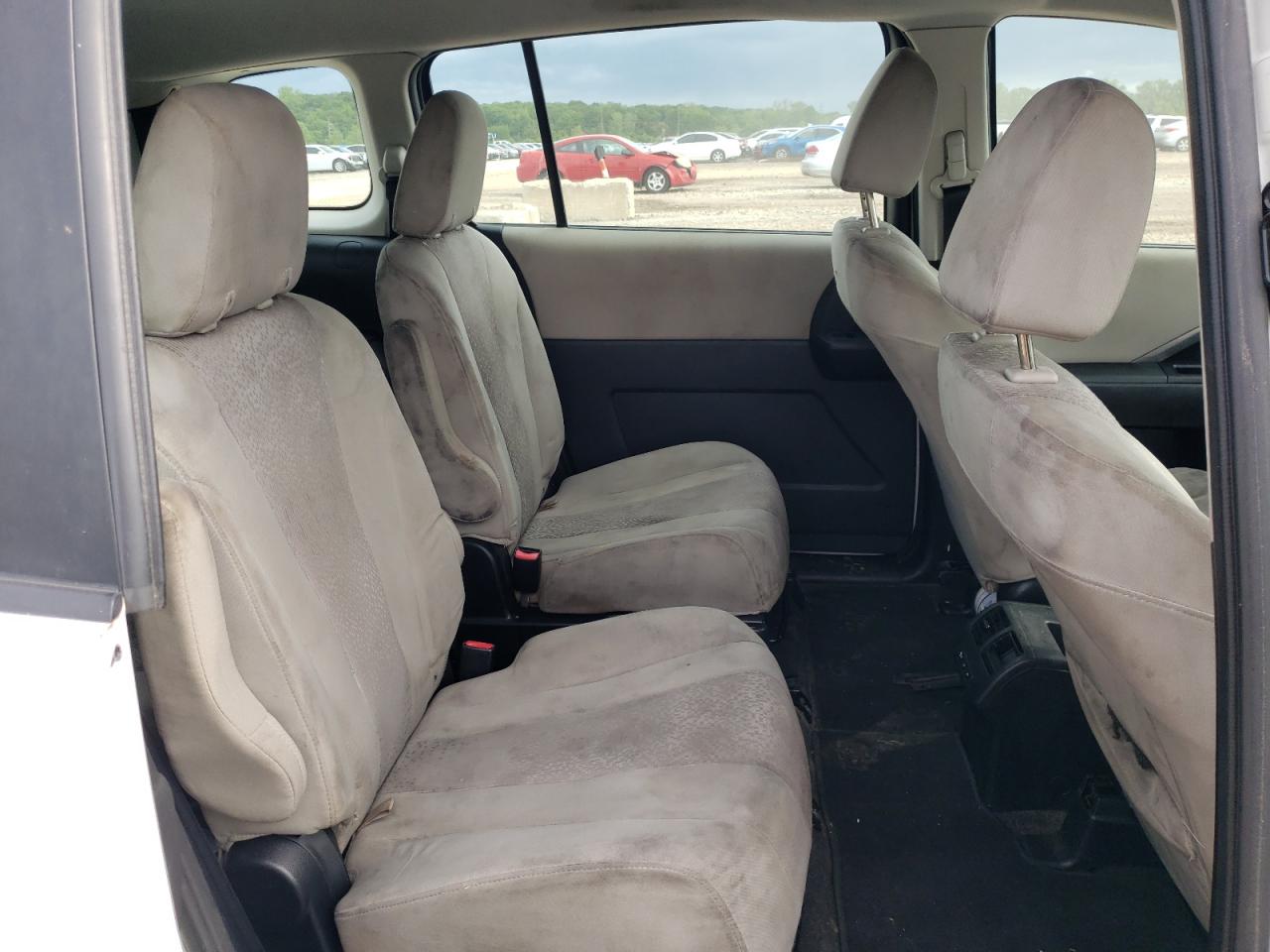 JM1CW2CL2C0106063 2012 Mazda 5