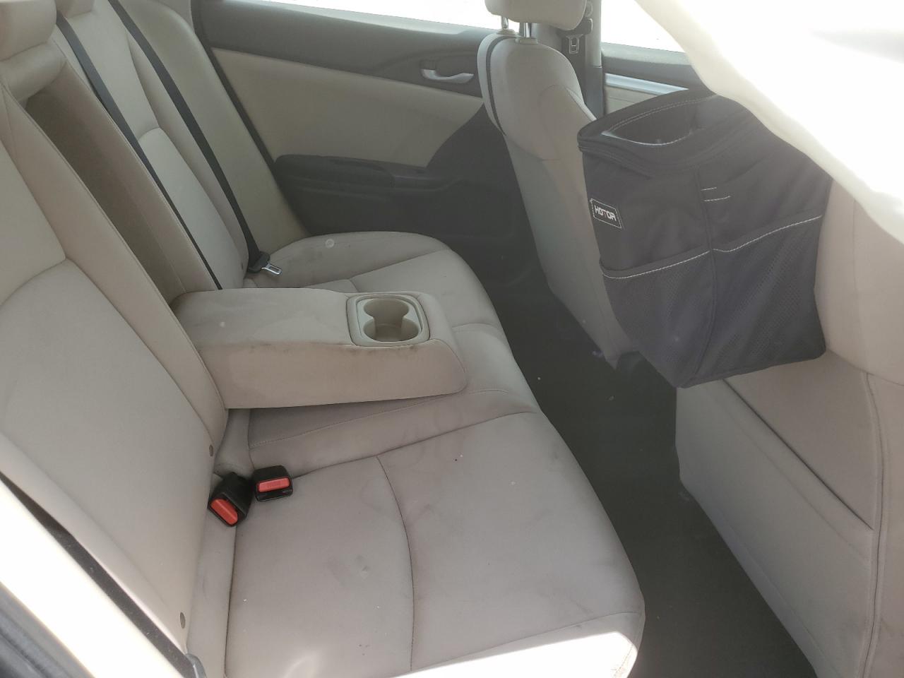 JHMFC1F33JX002597 2018 Honda Civic Ex