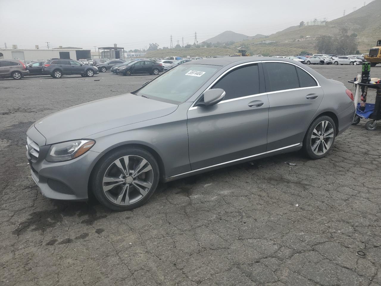 2015 Mercedes-Benz C 300 vin: 55SWF4JB1FU072995