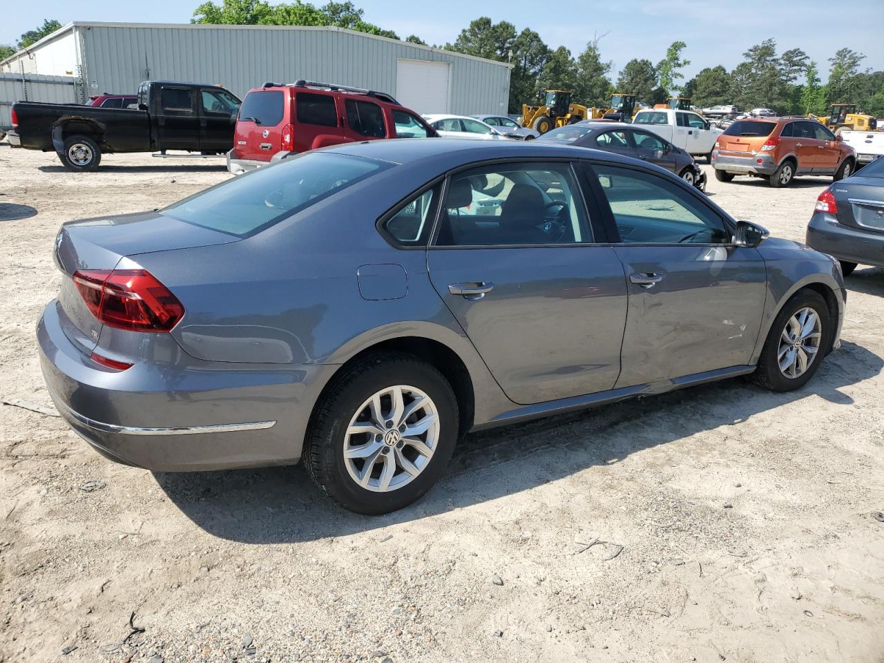 1VWAA7A35JC000558 2018 Volkswagen Passat S