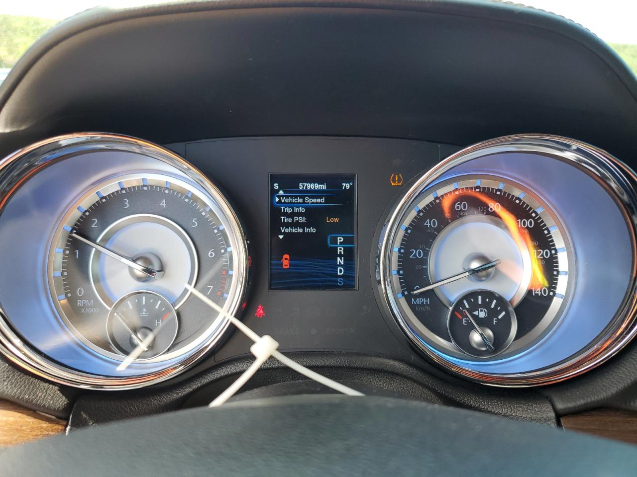 2C3CCAJGXEH352743 2014 Chrysler 300C Varvatos