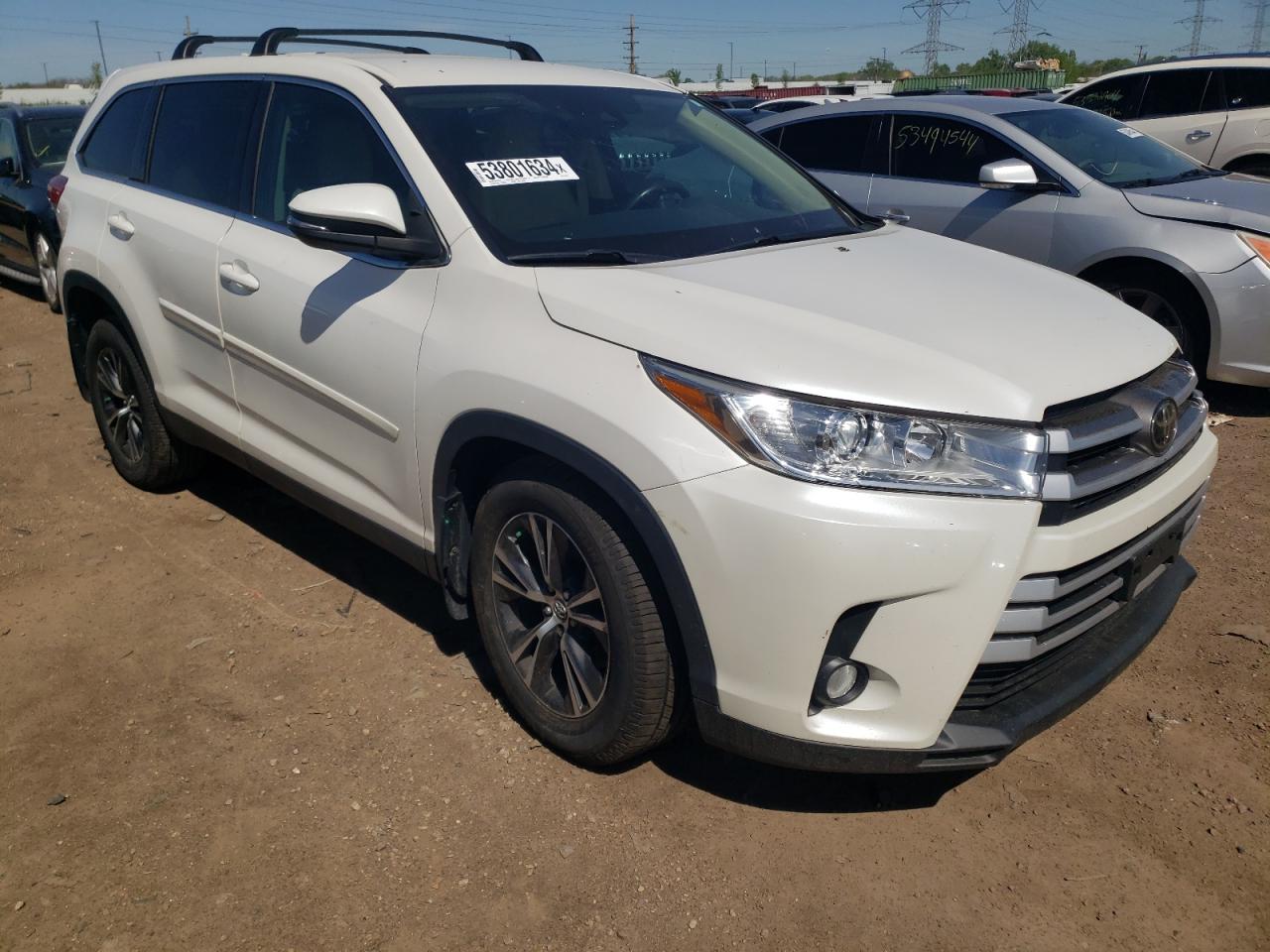 5TDBZRFH9KS915428 2019 Toyota Highlander Le