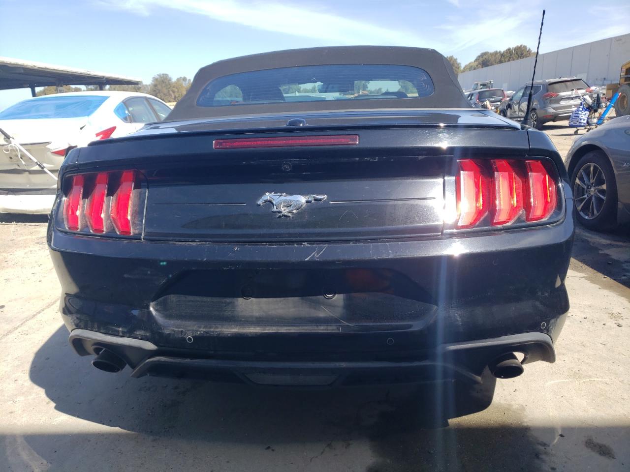 1FATP8UH6N5104516 2022 Ford Mustang