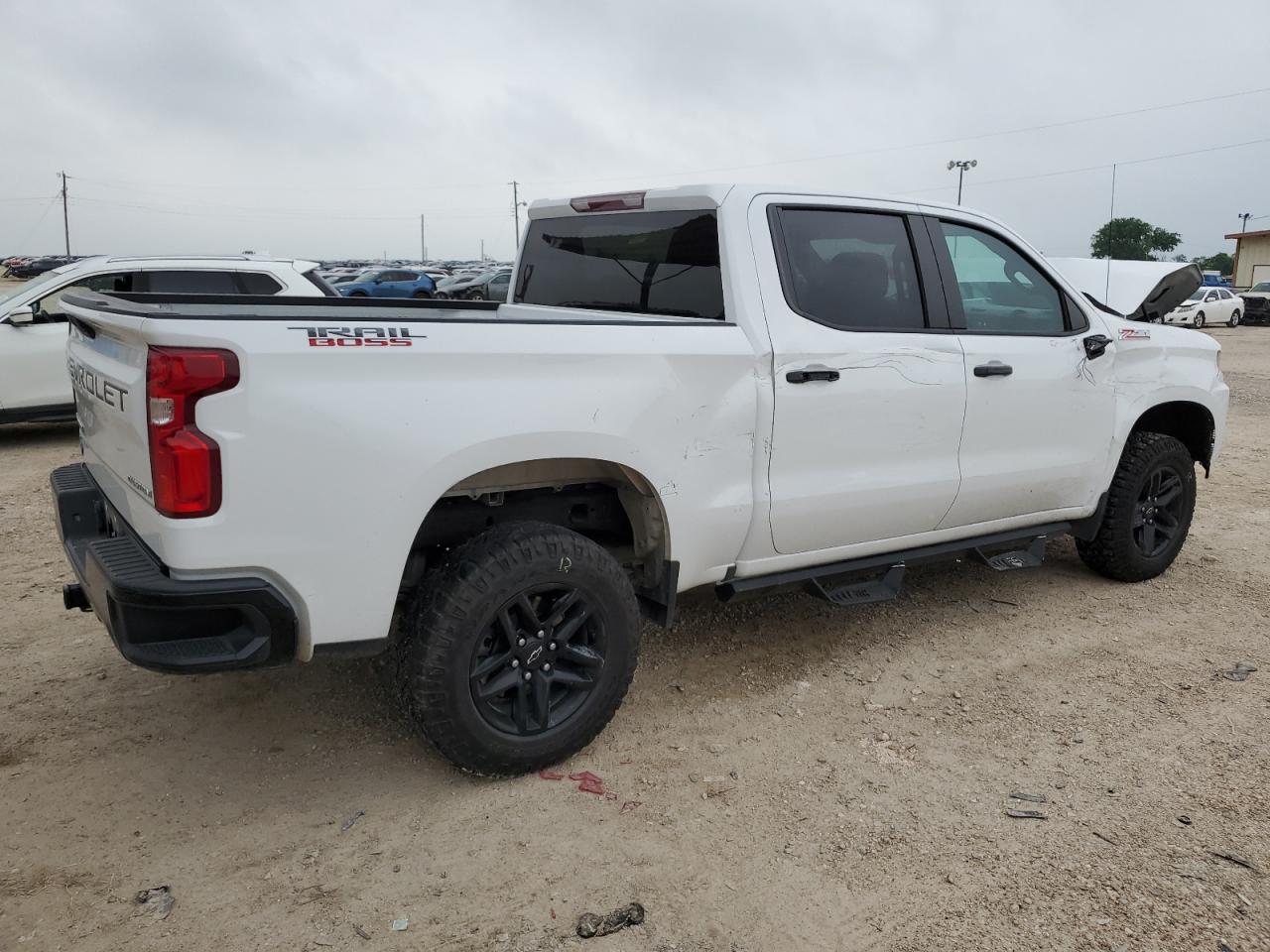 2021 Chevrolet Silverado K1500 Trail Boss Custom vin: 3GCPYCEF9MG351173