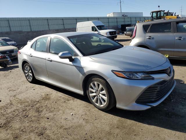 2018 TOYOTA CAMRY L - 4T1B11HK8JU569931