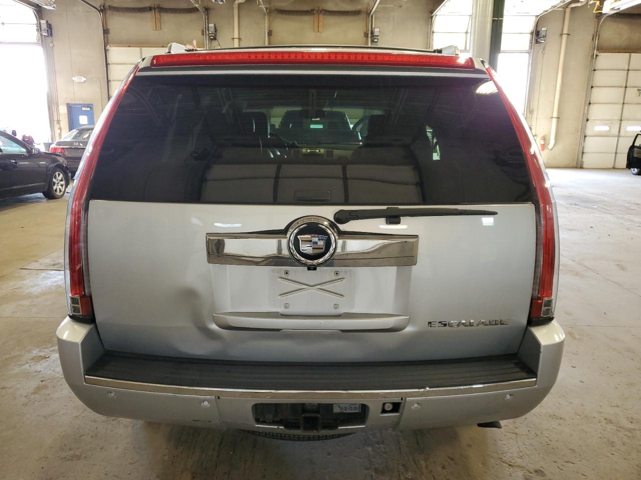 1GYUKCEF9AR282978 2010 Cadillac Escalade Premium