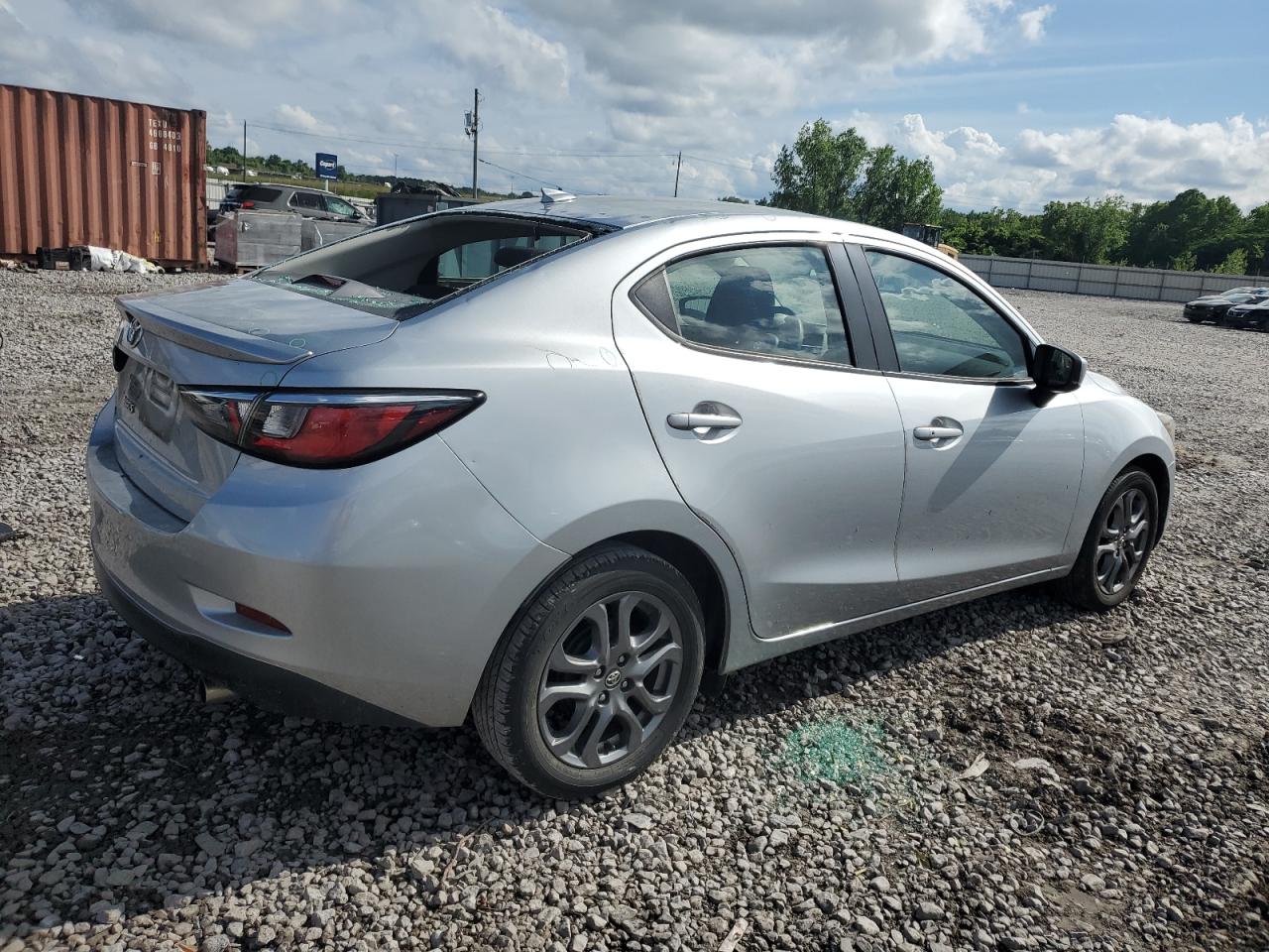 2019 Toyota Yaris L vin: 3MYDLBYV1KY500358