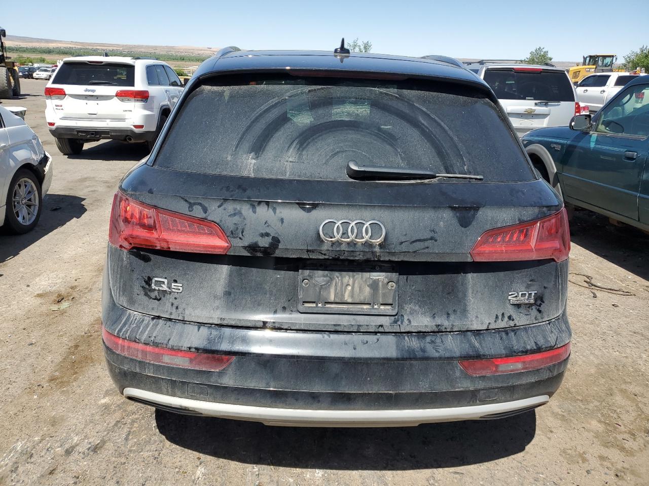 WA1ANAFY4J2002441 2018 Audi Q5 Premium