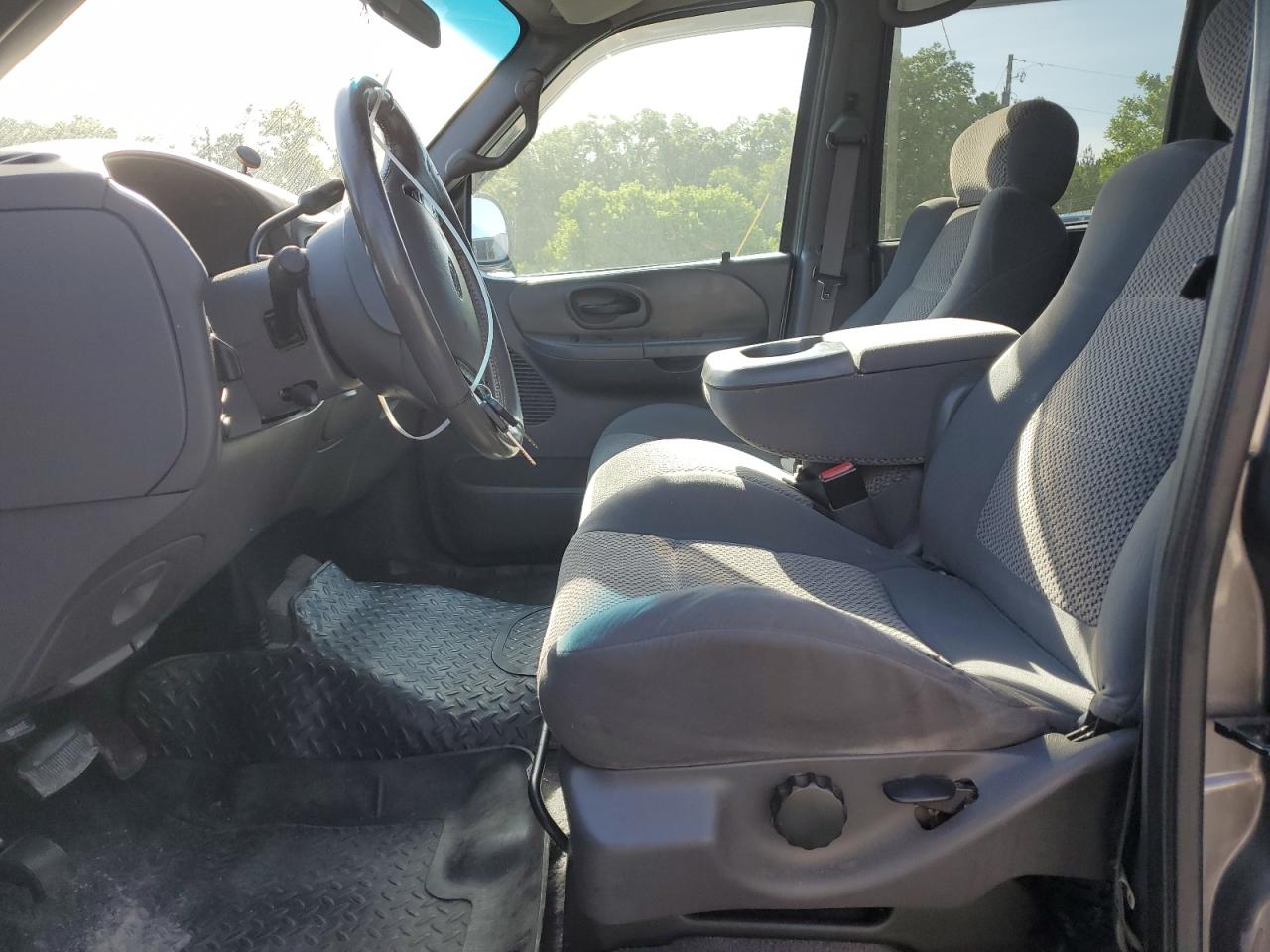 1FTRW07612KA59212 2002 Ford F150 Supercrew