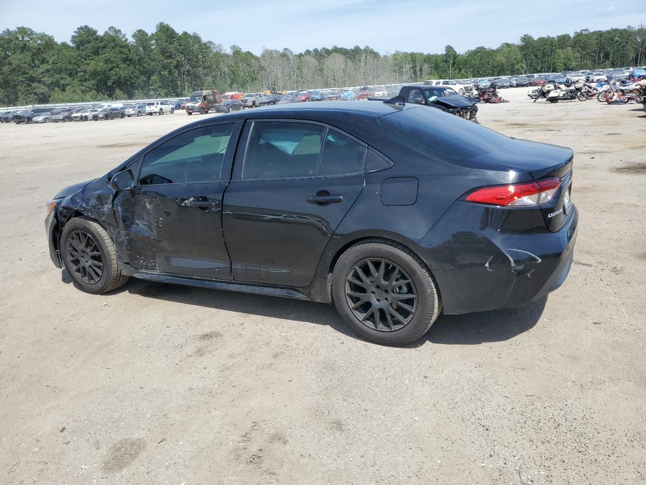 2022 Toyota Corolla Le vin: 5YFEPMAE7NP335661