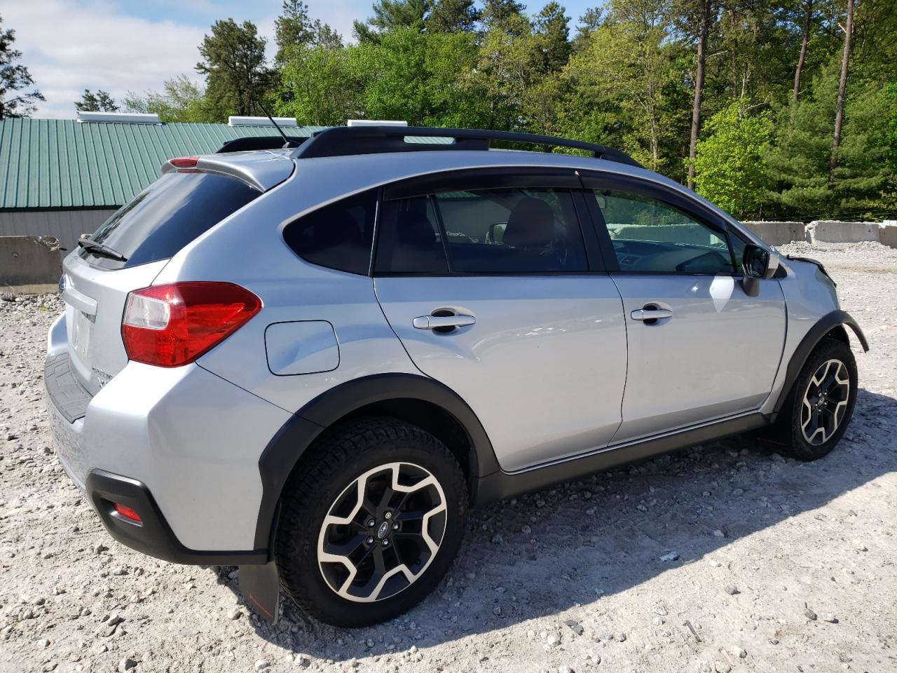 2017 Subaru Crosstrek Premium vin: JF2GPABC5H8221597