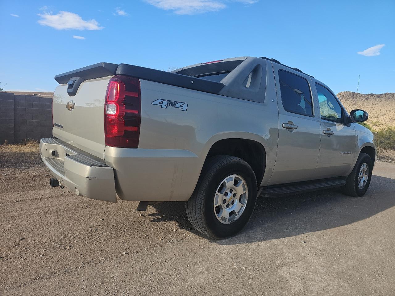 3GNFK123X7G119592 2007 Chevrolet Avalanche K1500