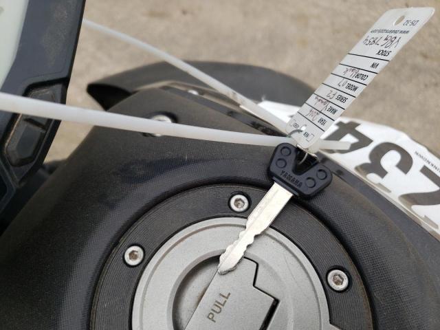 2016 YAMAHA FZ07 JYARM06E2GA007854