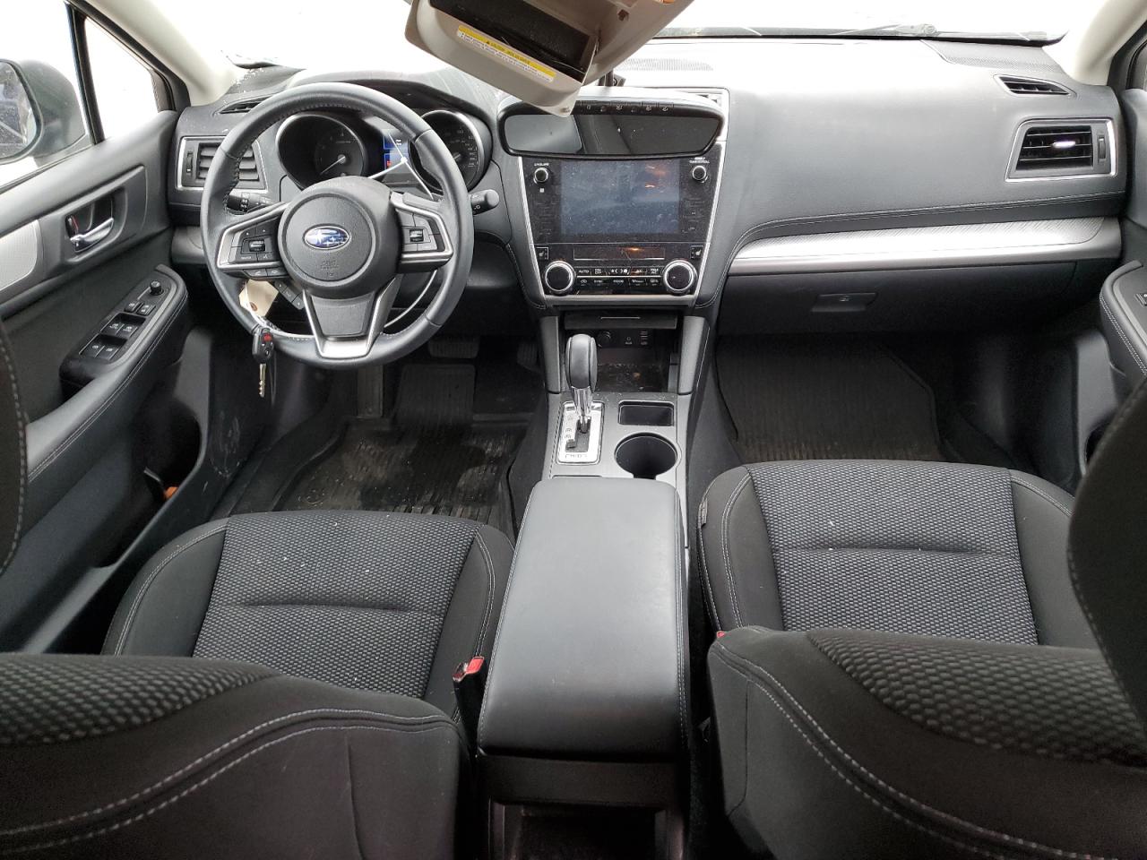 4S4BSADC5J3340995 2018 Subaru Outback 2.5I Premium