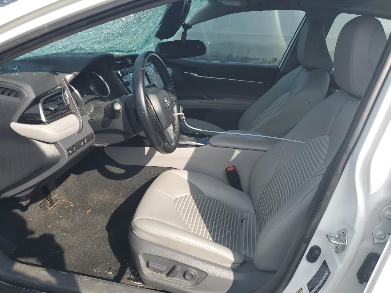 4T1M11AK2LU938191 2020 Toyota Camry Se