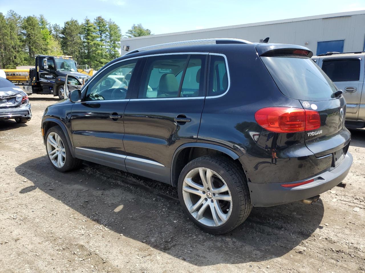 WVGBV7AX3CW538896 2012 Volkswagen Tiguan S