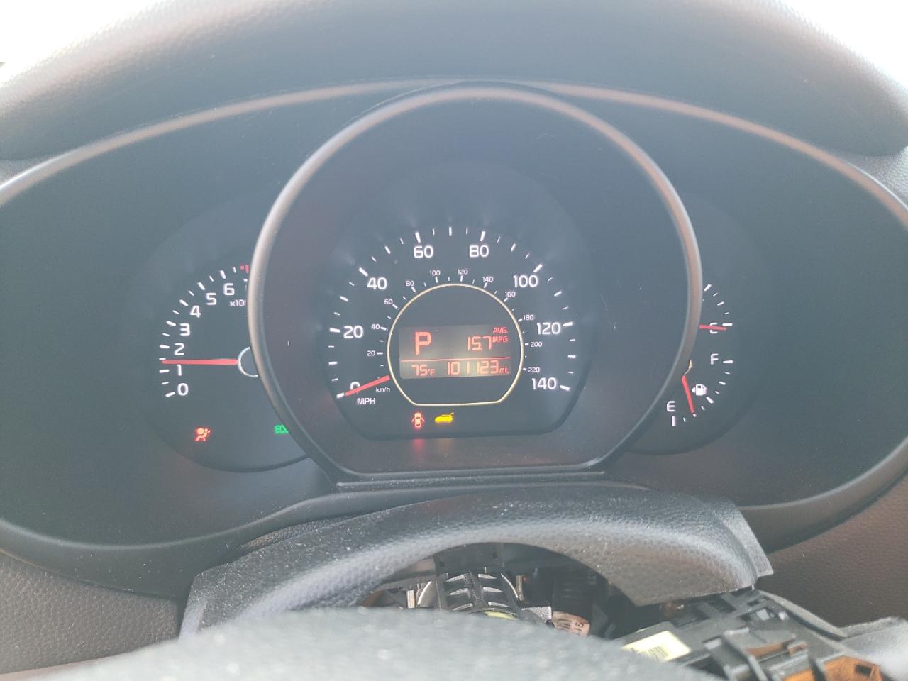 KNDJN2A27G7379372 2016 Kia Soul