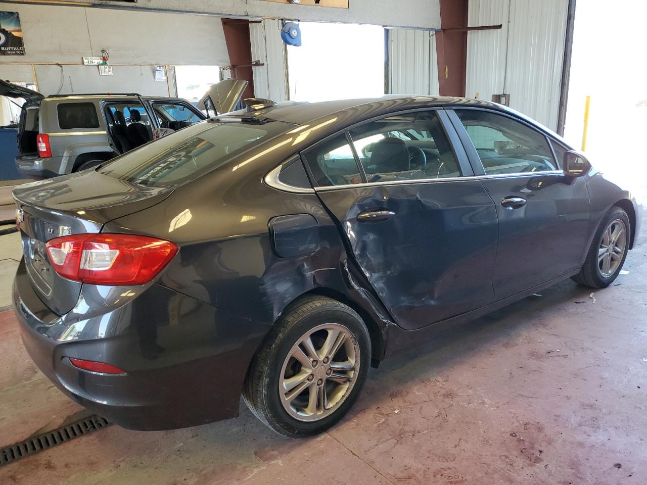 1G1BE5SMXH7115627 2017 Chevrolet Cruze Lt