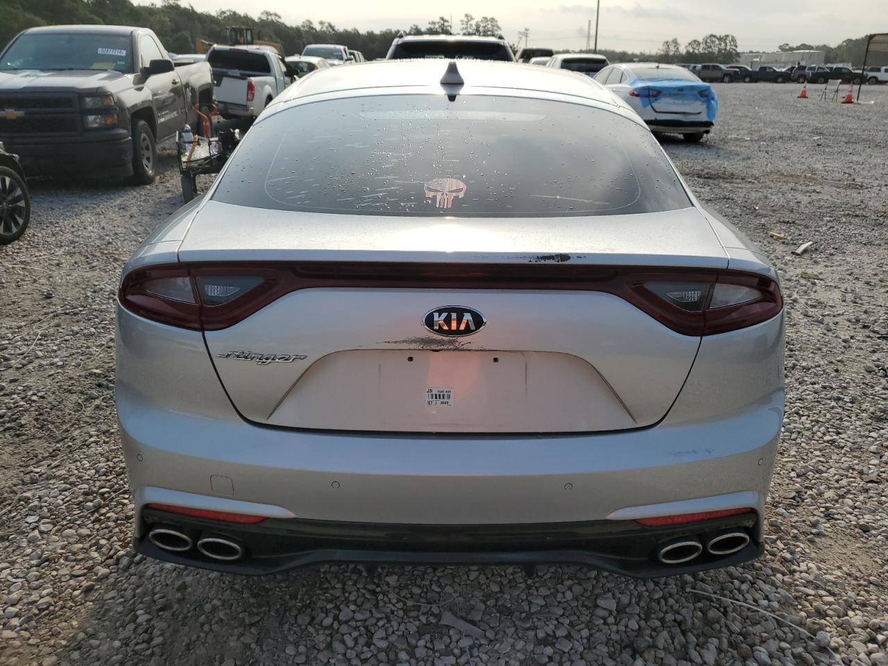 KNAE25LA2J6014768 2018 Kia Stinger Premium