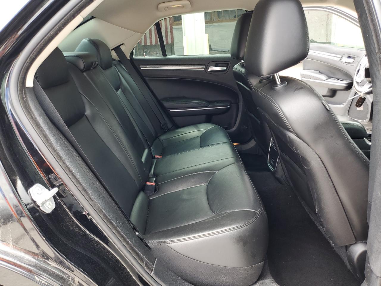 2C3CCAAG5KH517240 2019 Chrysler 300 Touring